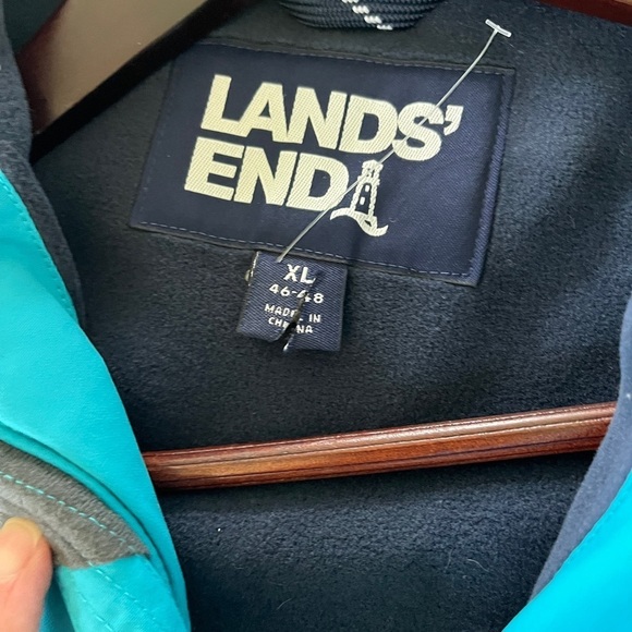 Lands end waterproof squall coat - Picture 7 of 11